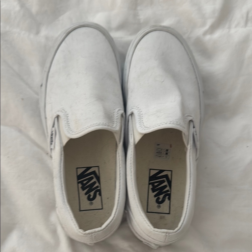 Vans White Slip-On platform Classic Design